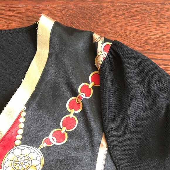 WOMEN’S TOP - Picture 2 of 5